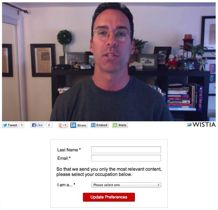 the form below the video was built in the Infusionsoft form builder. Aweber can do the same.